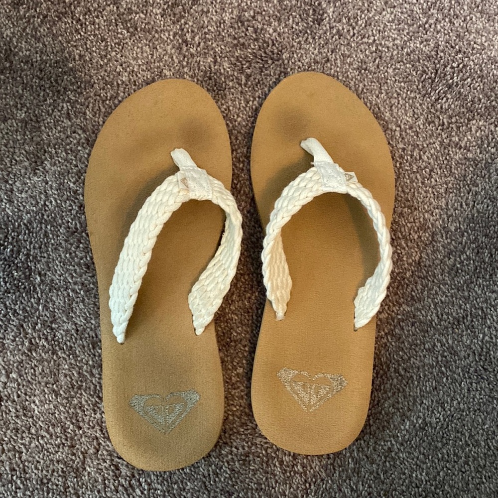 Roxy flip flops size 7